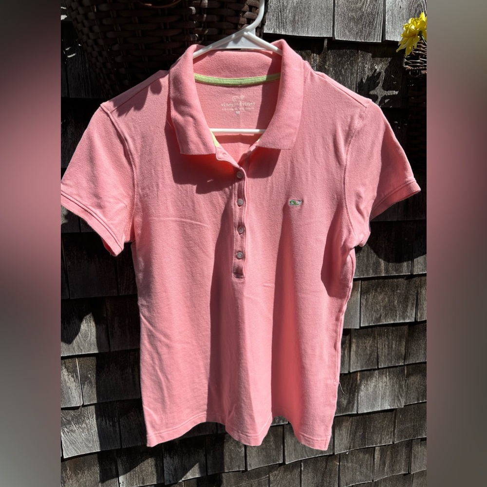 Vineyard Vines light coral polo golf top size M